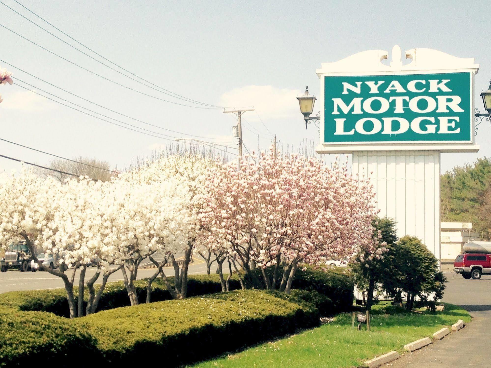 Tappan Zee Motel