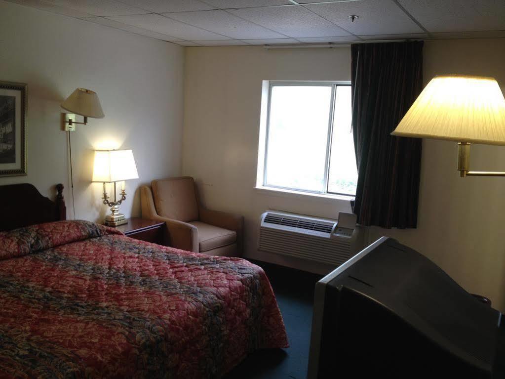 Tappan Zee Hotel West Nyack