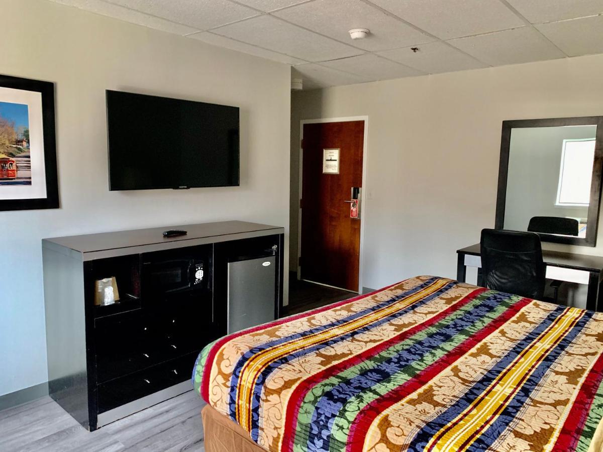 Tappan Zee Hotel Motel