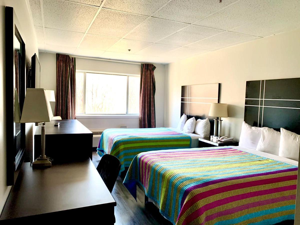 Tappan Zee Hotel Motel 3*